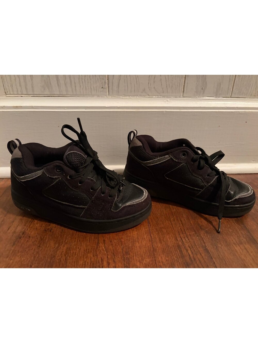 Heelys Skate Vapor Black Shoes Boys Size 3